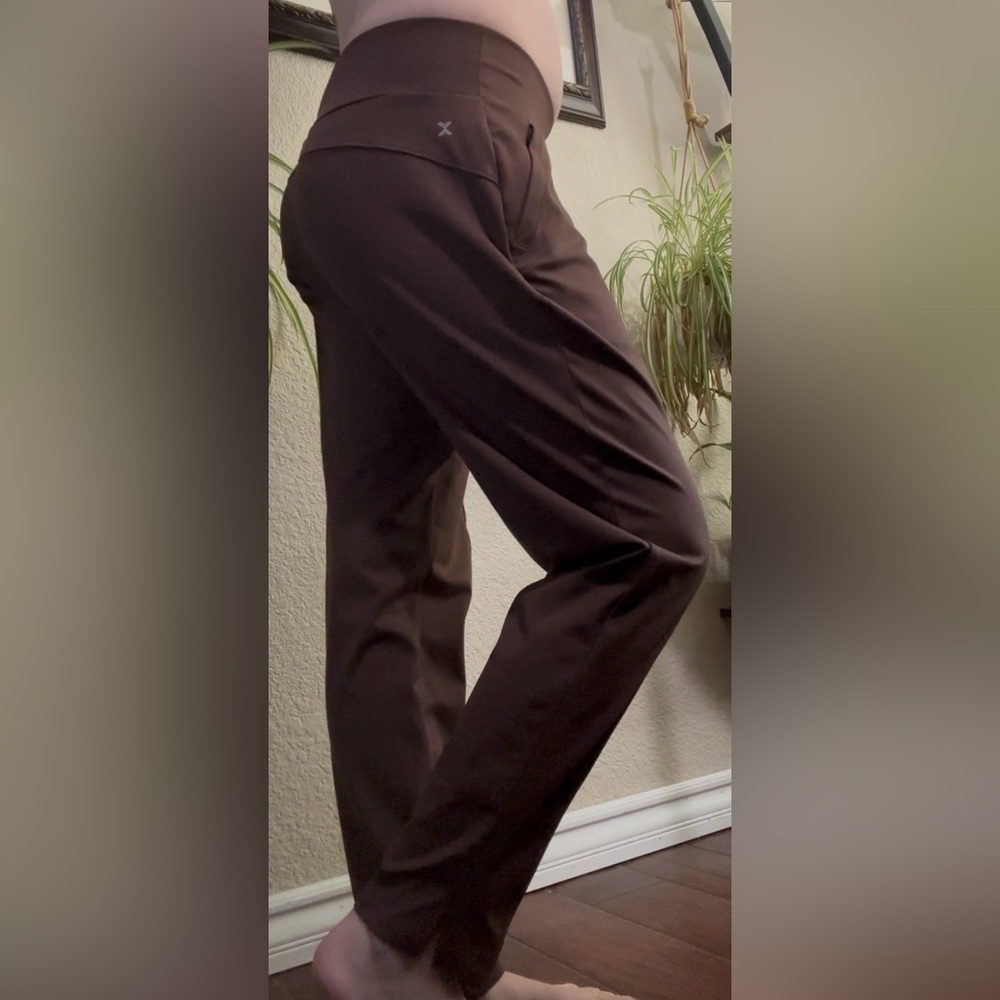 Xersion Woahmyman’s Dark Brown Dress Pants